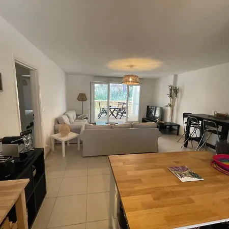 Fregate Yourhosthelper Apartment *